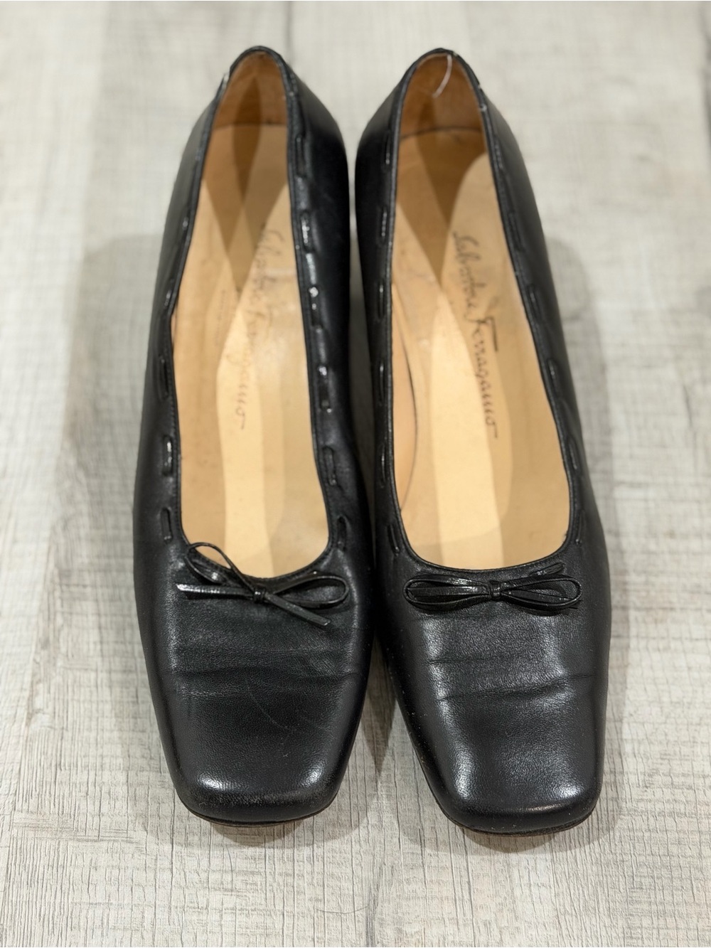 Salvatore Ferragamo Black Leather Square-Toe shoes low heels